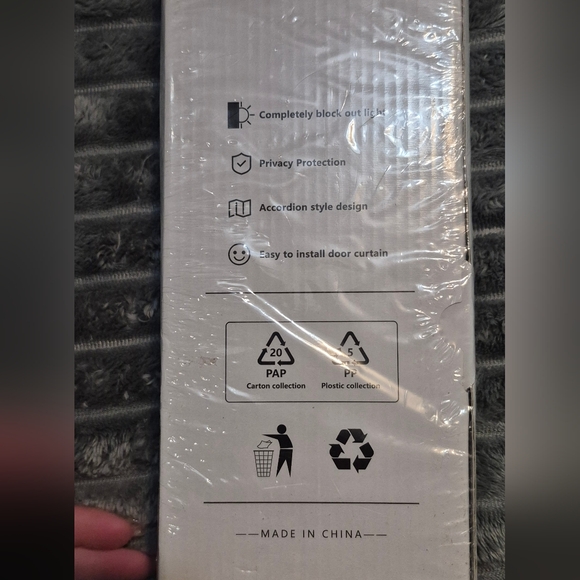 NIB AJAZZ Blackout Accordion Invisible Folding Magnetic Curtain Door - Picture 15 of 16